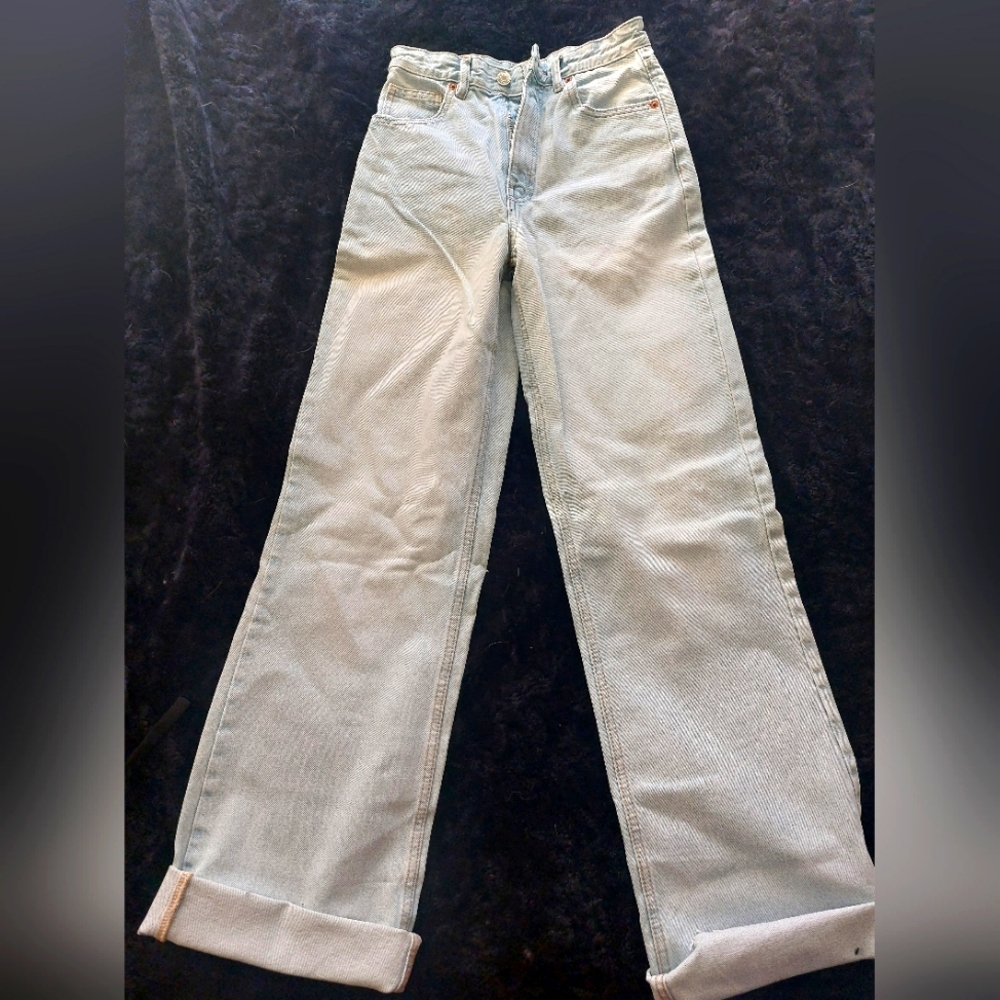 ZARA Size 2 Wide Leg High Rise Jeans 💜